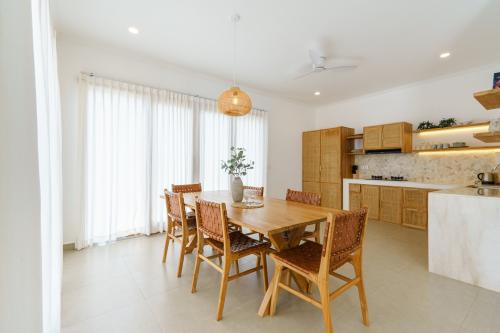 Carl_s Villa Canggu whole-3
